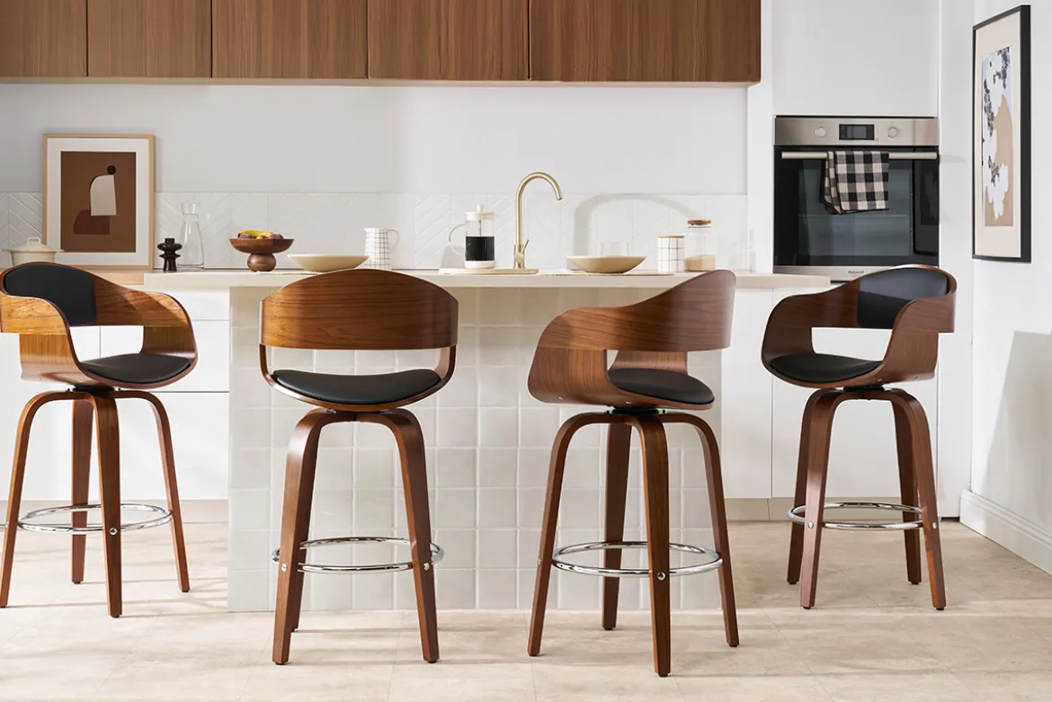 Tabourets de bar vintage pivotants 360° noyer H67.5 cm (lot de 2) GAO