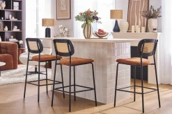 Tabourets design en tissu effet velours texturé terre brulée, métal noir et cannage rotin (lot de 2) MIRANDA