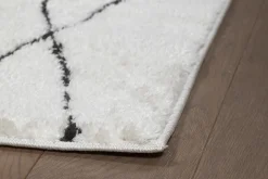 Tapis rectangulaire à motifs losanges noirs 200 x 300 cm SILAN