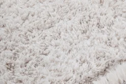 Tapis recyclé à poils longs coloris ivoire 160 x 230 cm AIMEE
